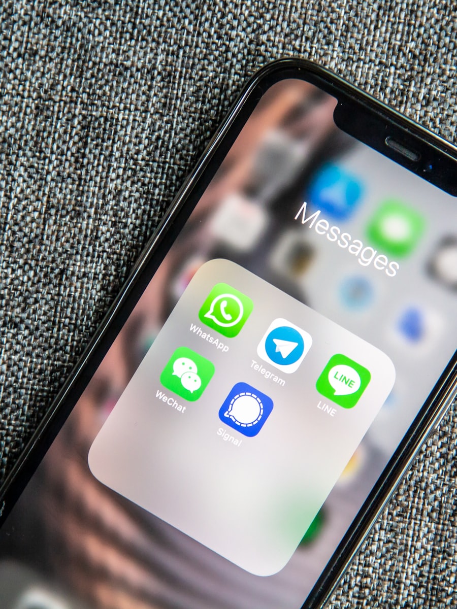 Web & WhatsApp Chat